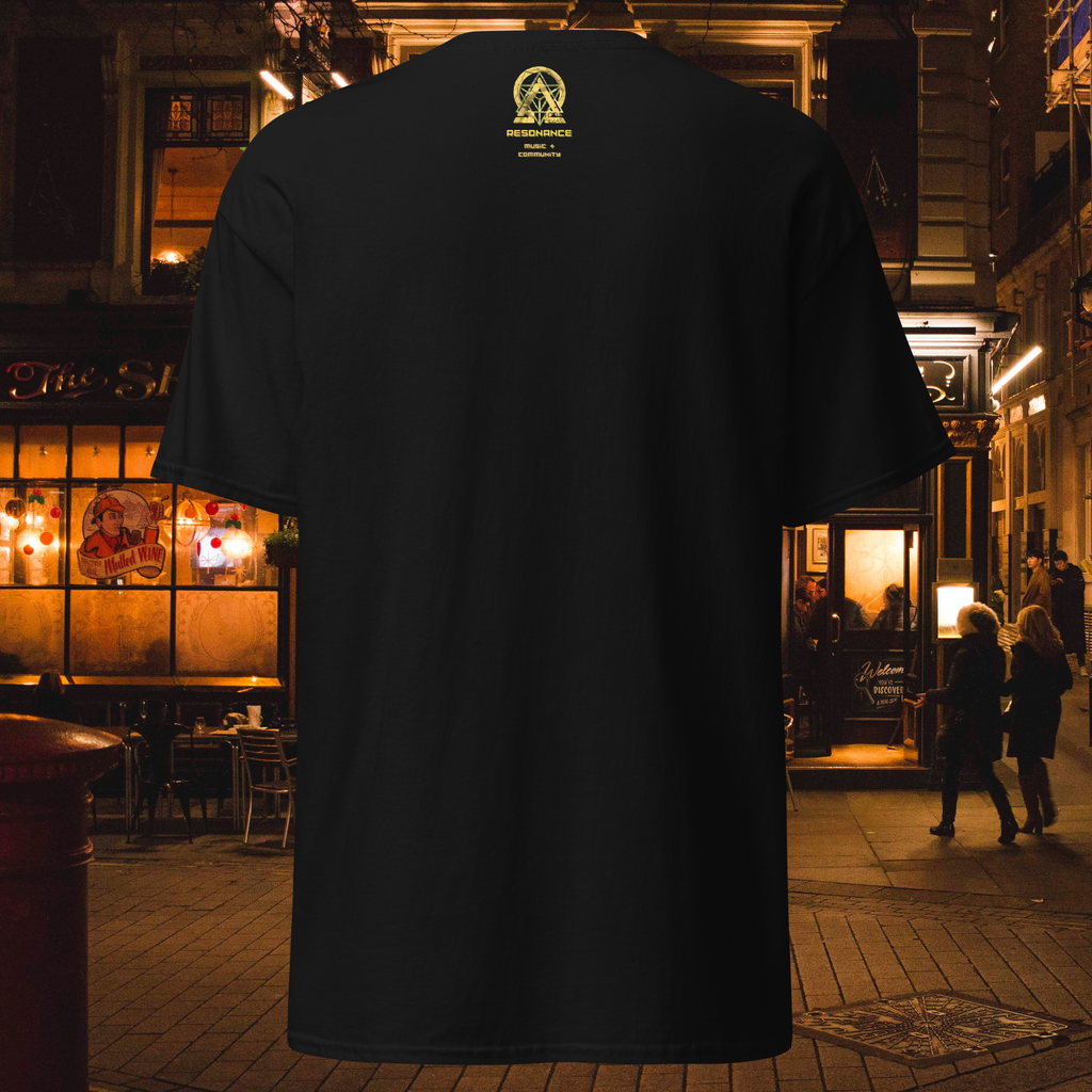 RNC Essential Artist's Classic Tee black detail product image.
