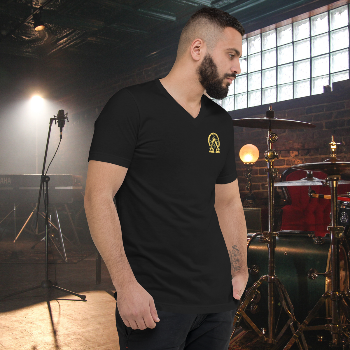 rnc4music V-Neck-T-Shirt „Signature“ – Schwarz linke Seite