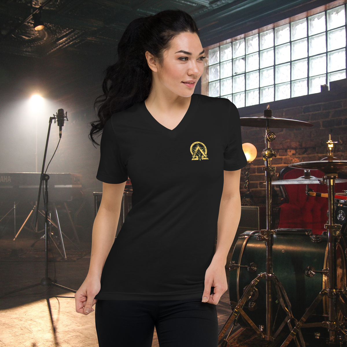 rnc4music V-Neck-T-Shirt „Signature“ – Schwarz Vorderseite (Damen)