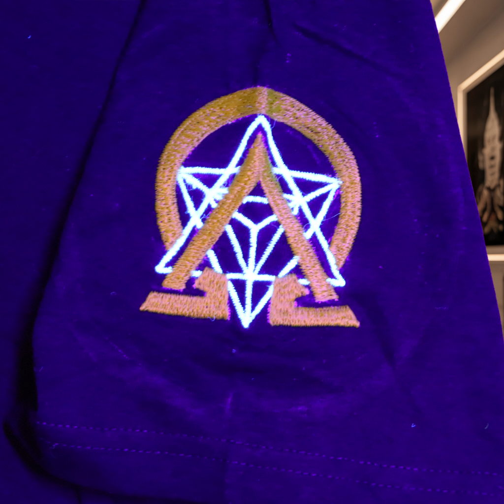 Totem Glow UV T-Shirt artwork detail product image.