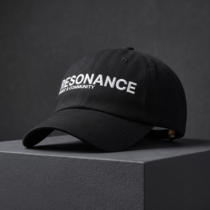 RNC Core Line Dad Cap in Schwarz, Editorial Studioansicht